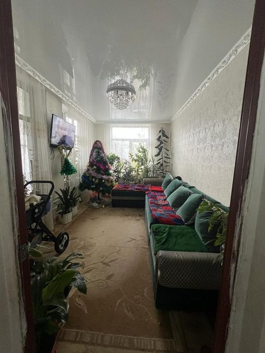 Срочно 5 комнатный дом продается.