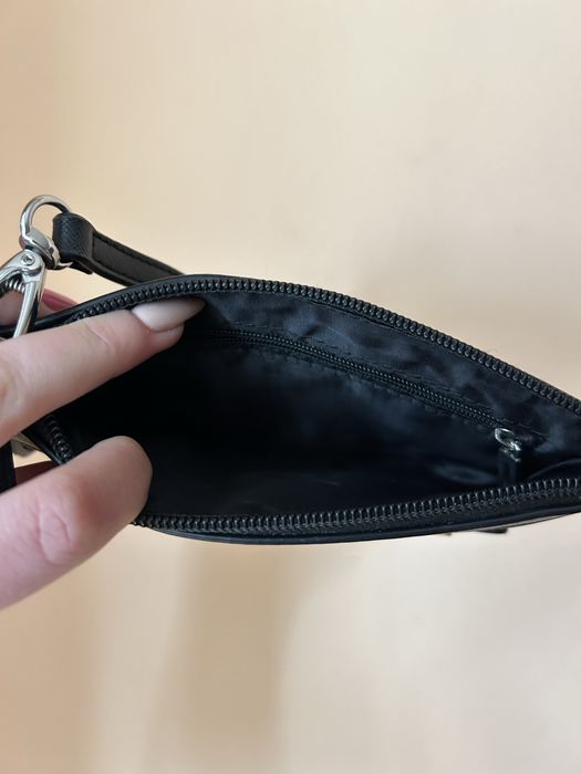 Мини Чанта на GUESS