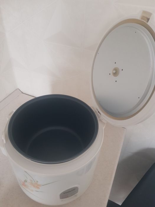 Продаю новый мультиварку