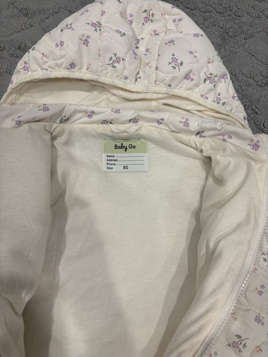 Продам комбинезон на девочку весенний .