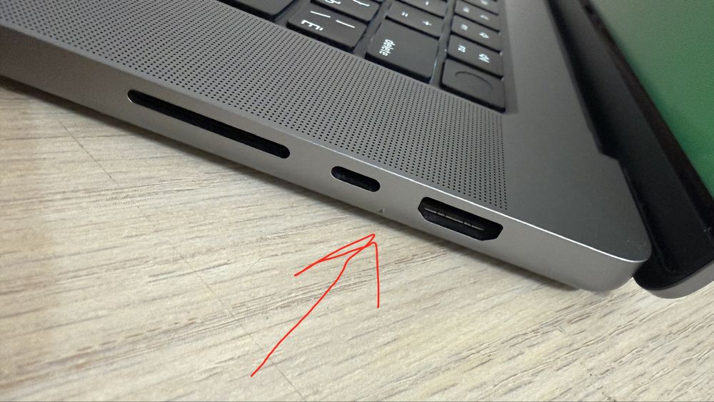 Macbook pro 16’ M1 Pro. 16/512