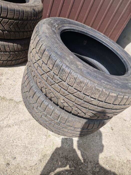 Vând cauciucuri mixte 225/60 R17