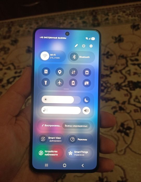 Продам Samsung S21 FE  8/128gb 5G