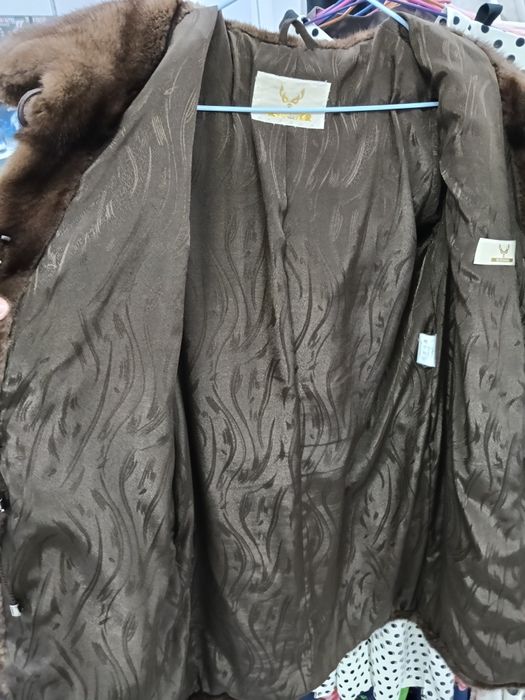 Продам норковую шубу