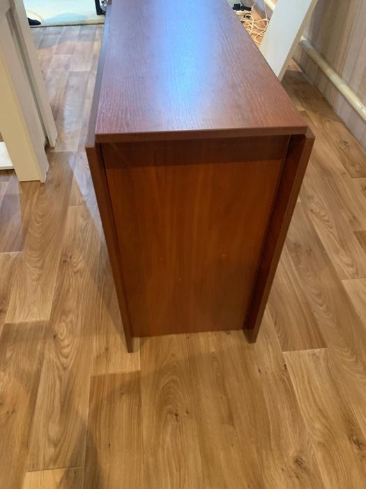 Стол обеденый