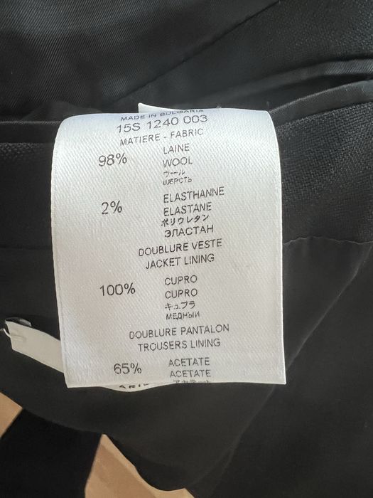 Продам костюм Givenchy