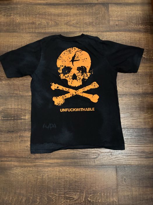 Тениска на Luda в топ състояние!