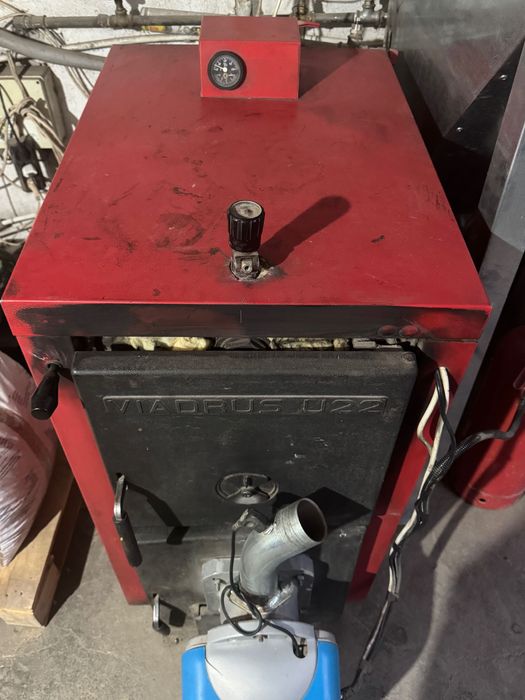 Котел  VIADRUS U22 + горелка !!! ТОП СЪСТОЯНИЕ !!