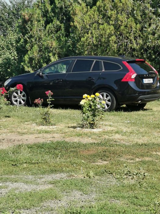 Vând Volvo v60 euro5