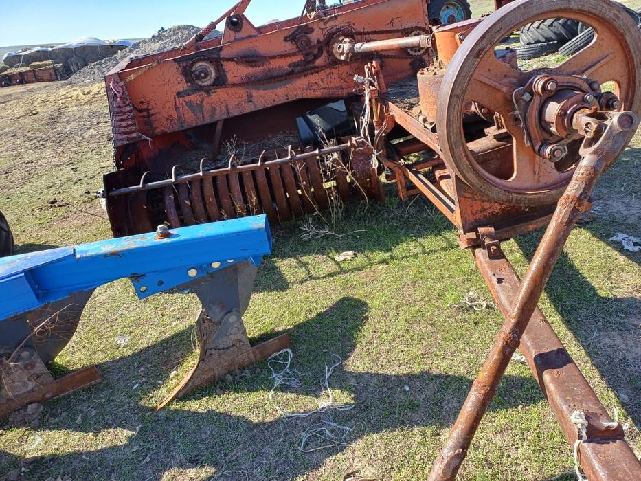 Пресс-подборщик тюковый