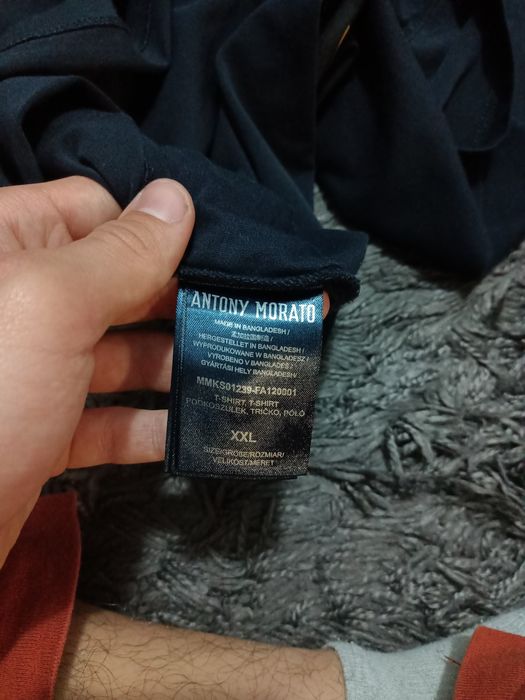 Vând tricou antony morato original