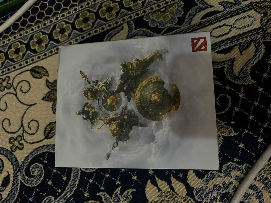 Для любитей доты 2 сувенирная эмблема аегис 2020