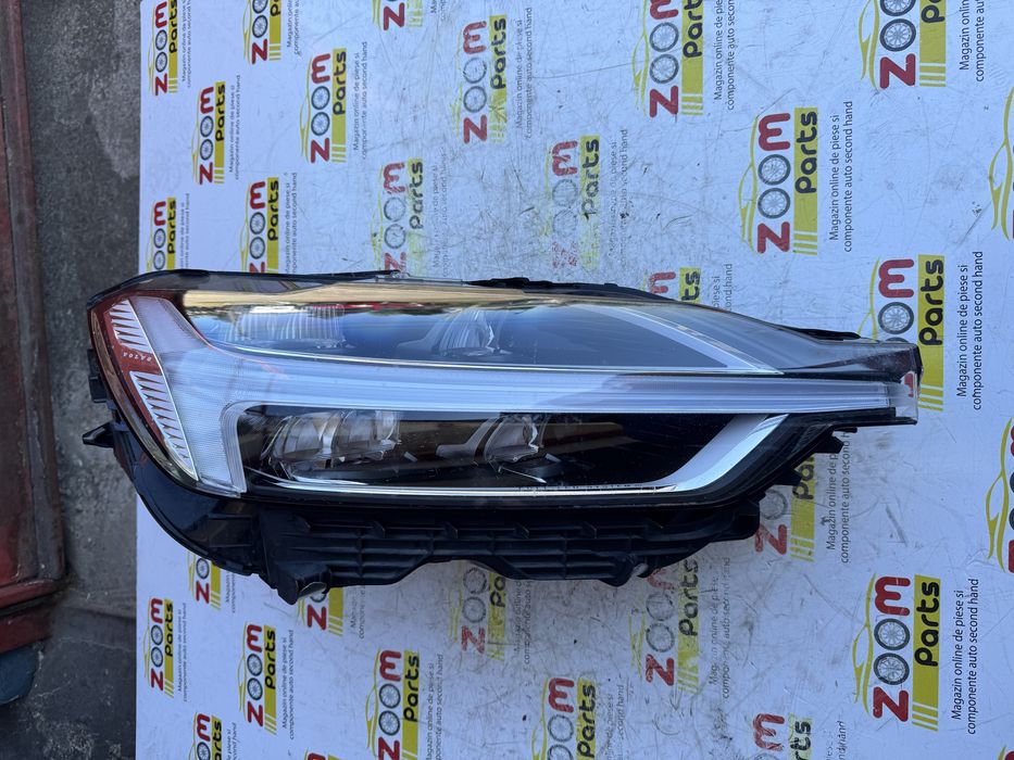 Far dreapta MiD LED cod 31656617 Volvo XC60 R-Design 2018-2023