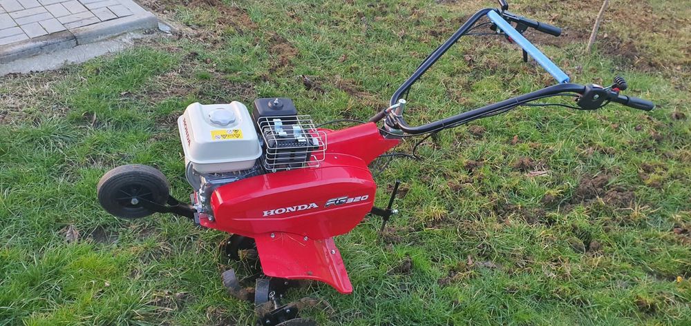 Inchiriez motosapa (motocultor) Honda 80 cm lățime, 250 lei/zi