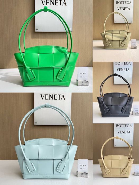 Geanta Bottega Veneta Arco