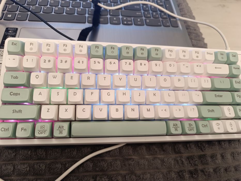 Tastatură mecanică gaming LANGTU GK85 RGB TRI-MODE