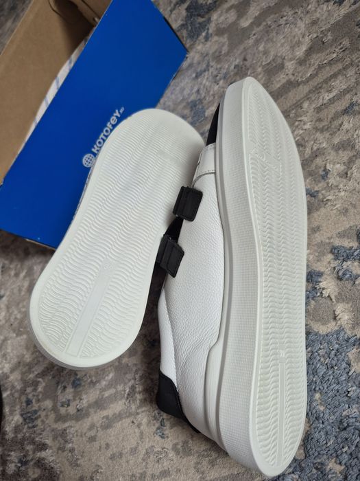 Продам кеды  39 размера