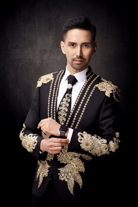 Кәсіби шоумен, тамада-Айбек Арман