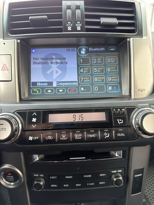complet cu ramă. Synteco SRTi Radio auto și navigație. A fost instalat pe un Prado 150 din 2011.