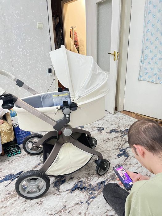 Детская коляска Hot Mom 2 в 1 (Белая экокожа)