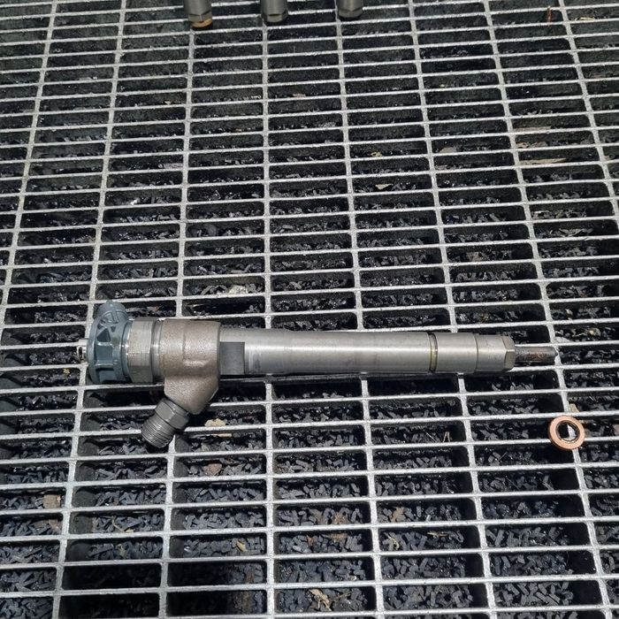 Injector Nissan Qashqai J11 1.6 Dci 2013 - 2017 130CP R9M Euro5 (1414) Diesel 0445110546