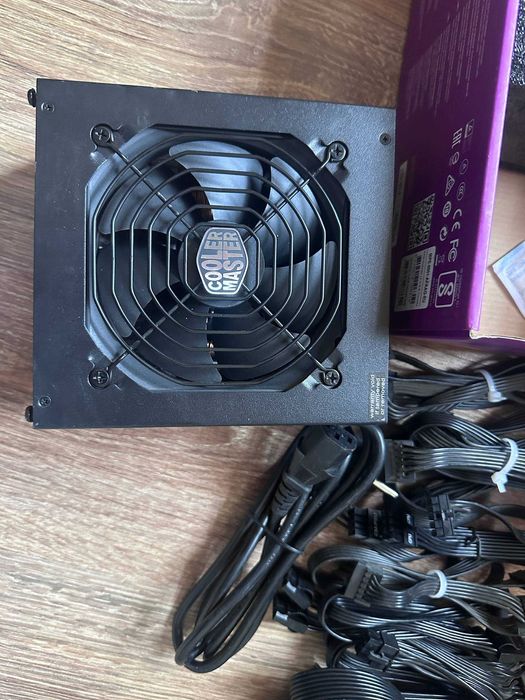 Модульные блоки Cooler Master MWE Gold 850W - V2 (Почти новые)