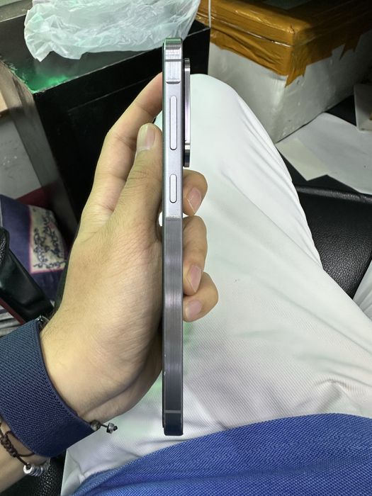 Samsung A56 black 8/256gb ideal karobkasi bor