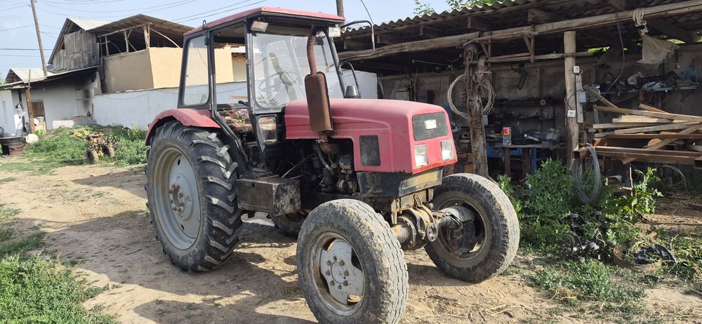 ЛТЗ 60 ав 10 сотилади.