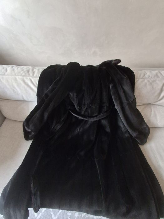 Норковая шуба черный бриллиант!