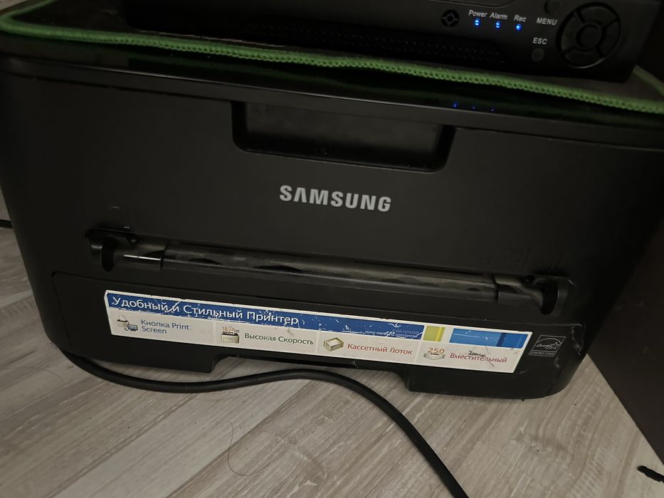 Принтер Samsung ML-1915