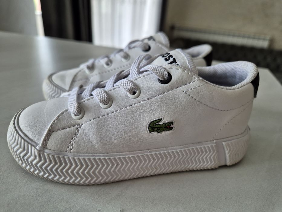 Adidasi Lacoste copii