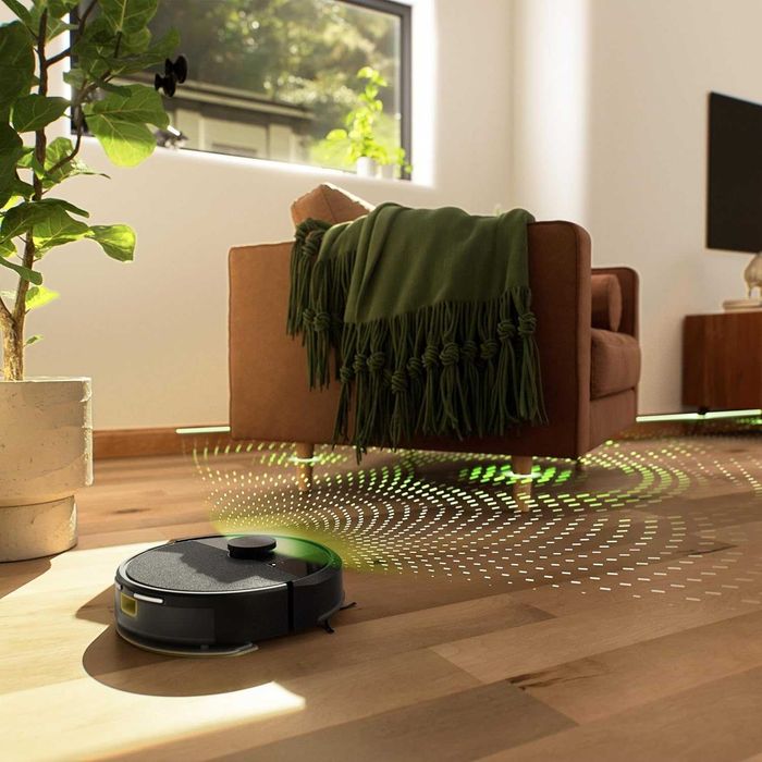 iRobot Roomba 105 Combo + AutoEmpty Dock - Автоматично изпразване до 75 дни, Прахосмукачка + Избърсване, Clearview LiDAR, 7000Pa,120 минути,SmartScrub