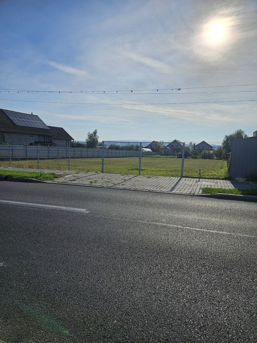 Teren ( 2 parcele a cate 1000mp ) de vanzare intravilan Reghin