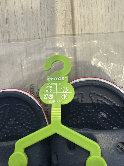 Чисто нови сандали на Crocs за момчета
