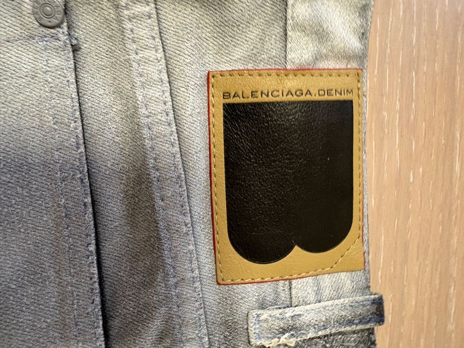Оригинални Дамски дънки Prada-25 номер И Balenciaga-26 номер
