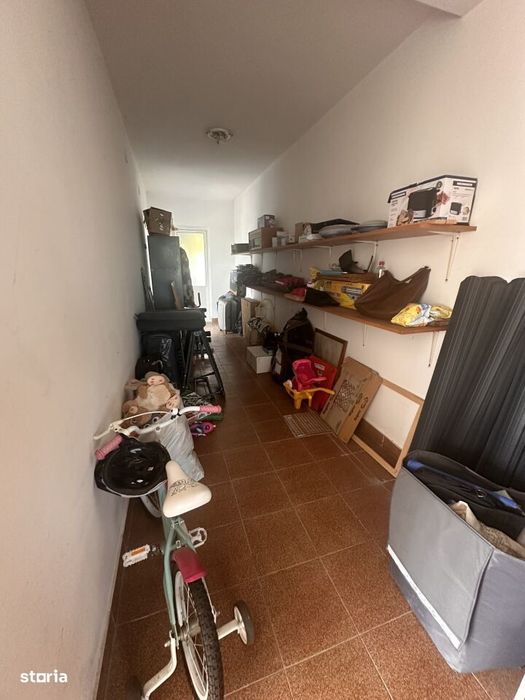 Casa/Spatiu Comercial - Genuneni
