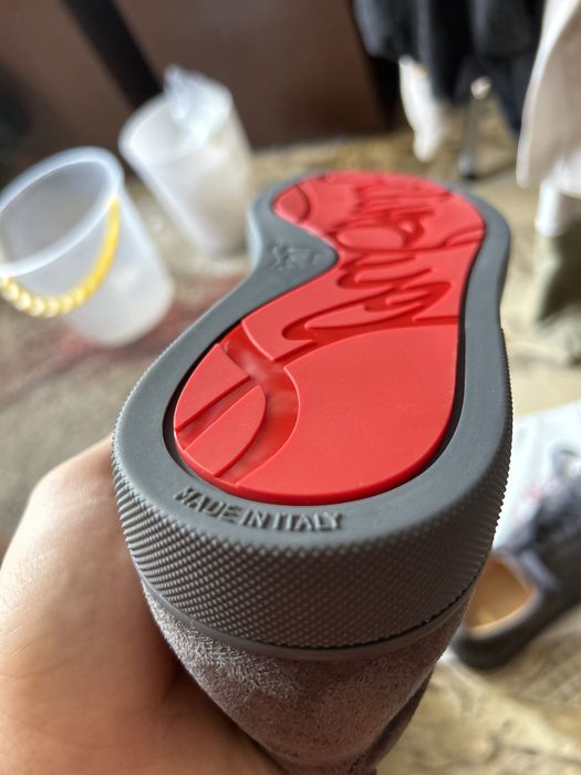 Chrstn Louboutin