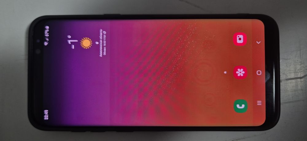 Самсунг S8+  в хорошем состоянии