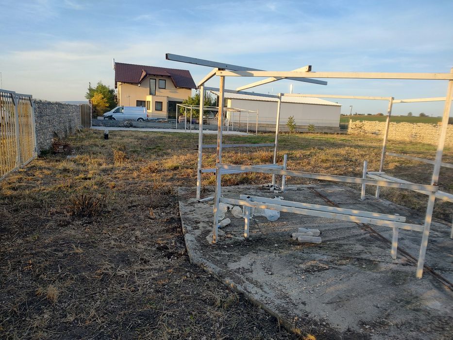 Vând 2 loturi - loc de casa