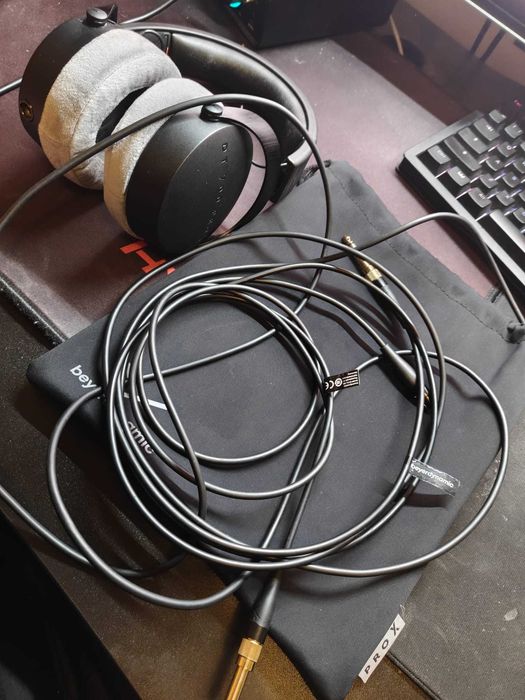 Casti Hi-Fi Beyerdynamic DT 700 PRO X 48 Ohm