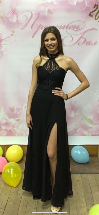 Официална черна рокля