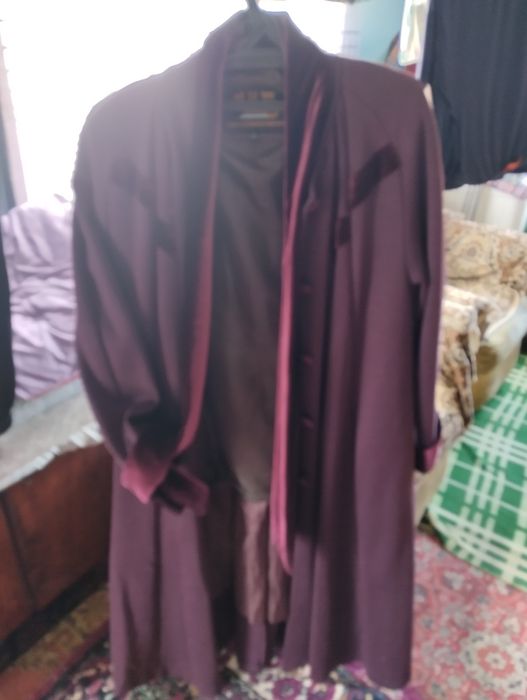 Продам пальто демисезонное