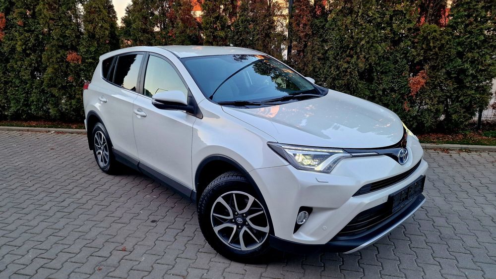 Toyota Rav4 2.5 Hybrid 197 CP 4WD / 4x4 # 134.807 km # Stare NOU