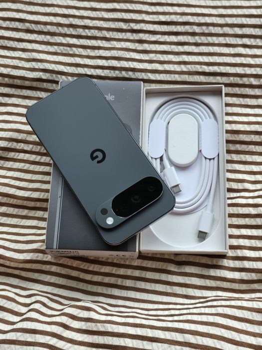Pixel 10 Pro 256 gb Ram 16 польный комплект