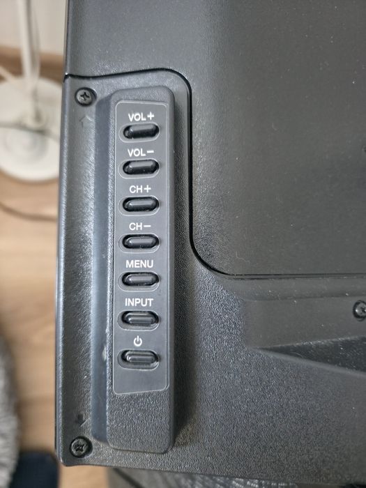 TV LED Daewoo 32” – cu telecomandă – stare foarte bună