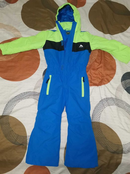 Vand combinezoane copii.