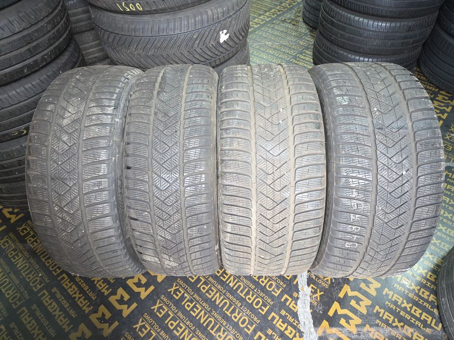 Set 4 anvelope SH iarna BMW X3 X4 Pirelli 245/45/20 cu 275/40/20 RFT
