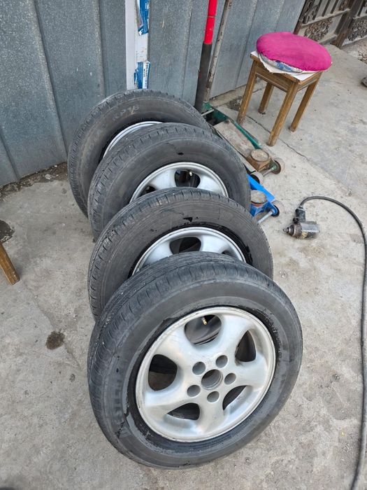 Продам Шина на Camry