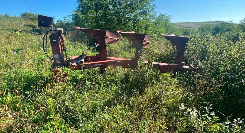 Vând plug naud 3 trupițe și 4 trupite