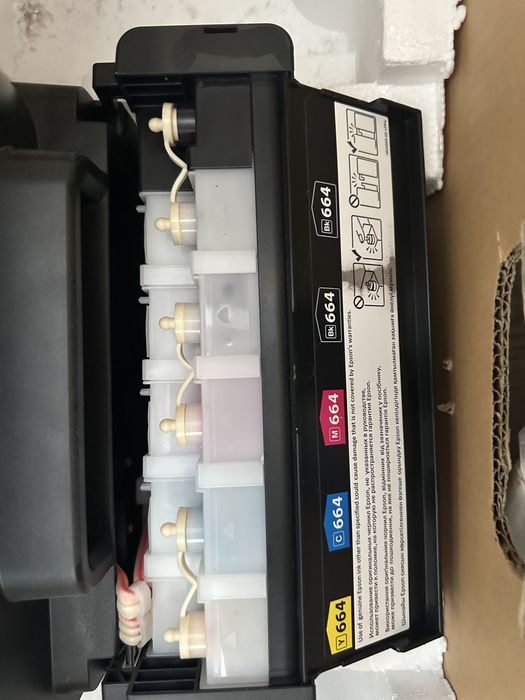 Принтер EPSON почти новый